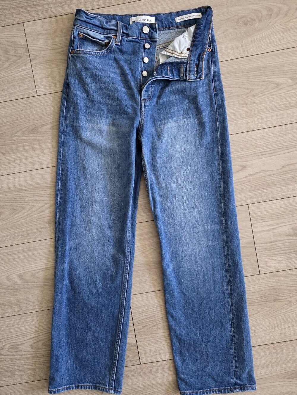 ARITZIA Denim Forum The Arlo Hi-rise Straight Jean SIZE 28 - Picture 6 of 10